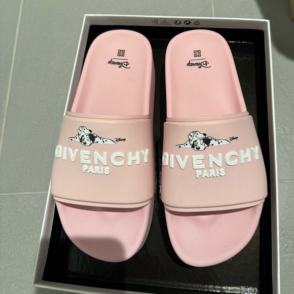 Authentic Givenchy sandals - Picture 15 of 16